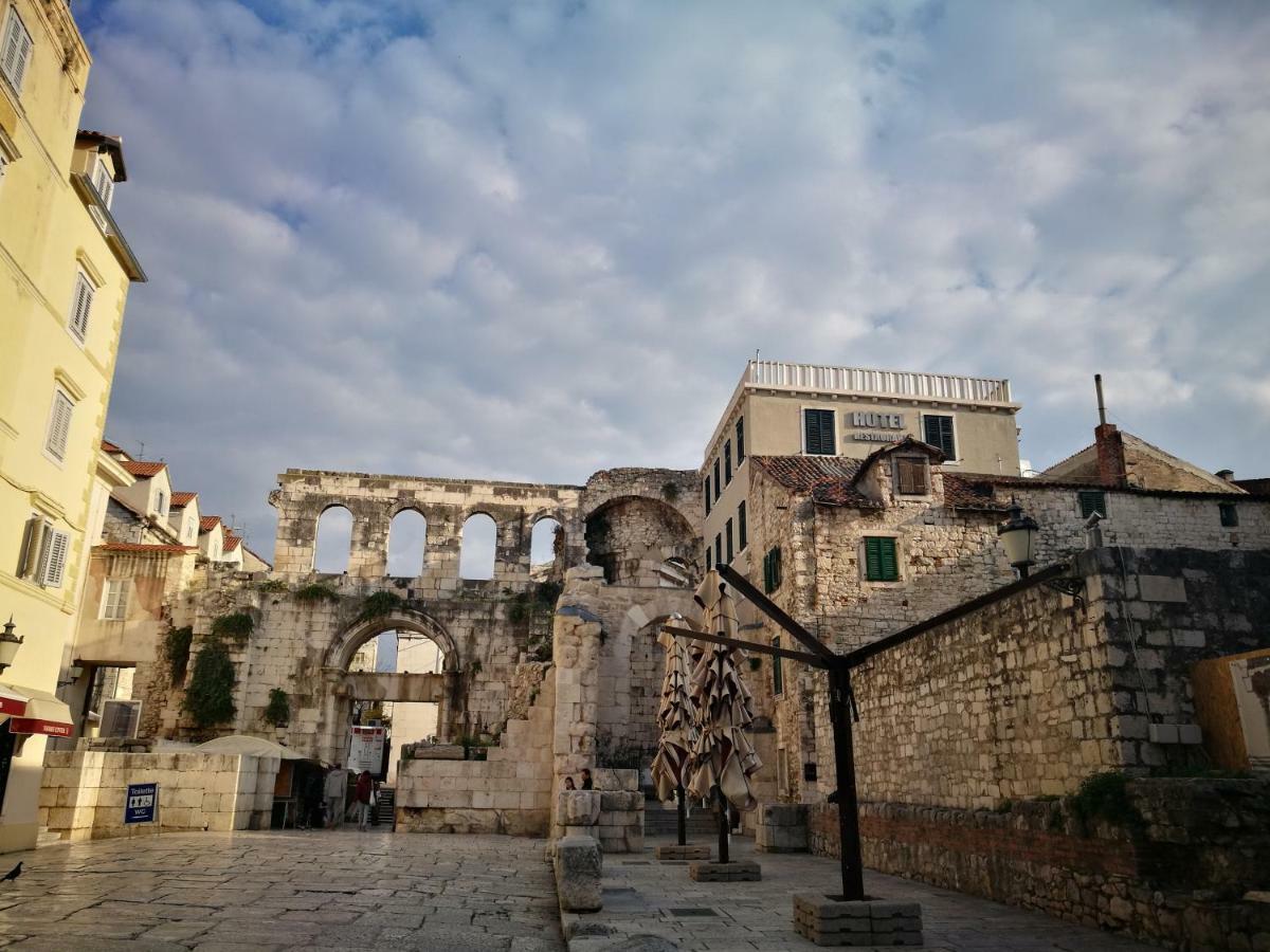 Studio Sfinga In The Heart Of Diocletian'S Palace Split Bagian luar foto